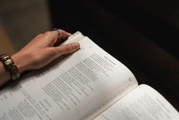 COMO EU POSSO ENTENDER A BÍBLIA?